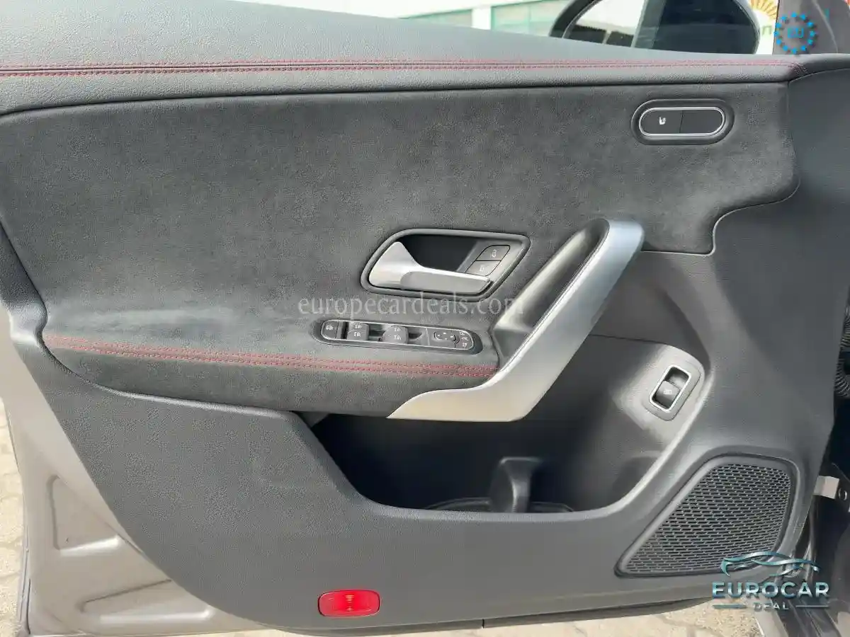 Mercedes-Benz CLA 220