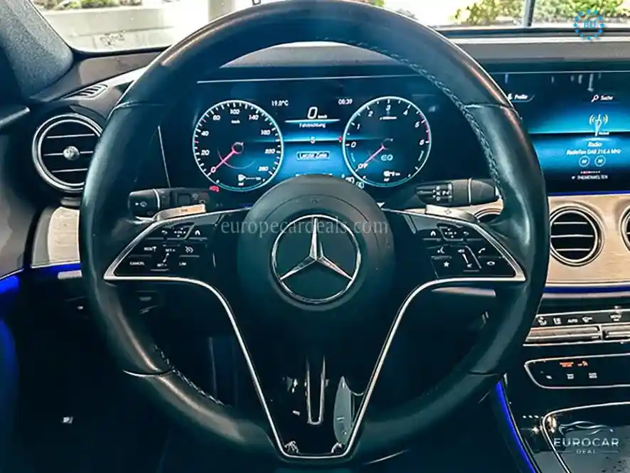 Mercedes-Benz E 300