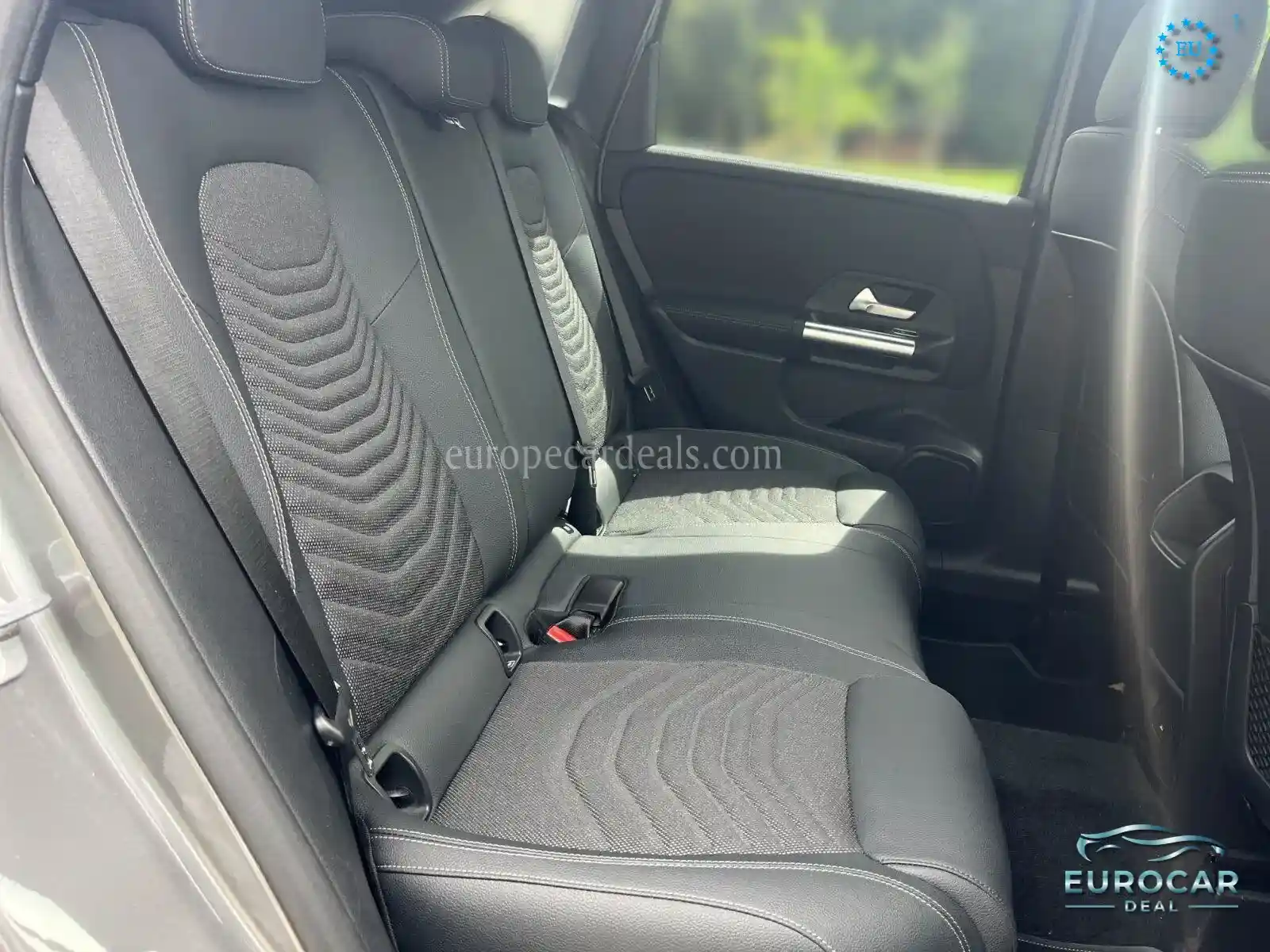 Mercedes-Benz B 200