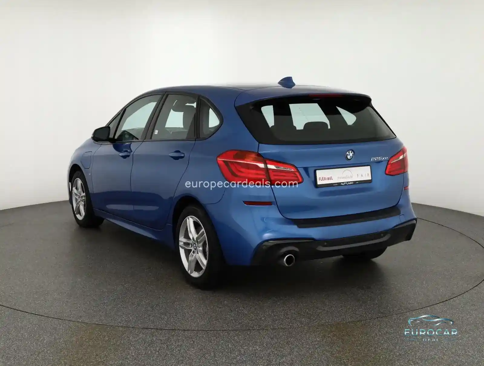 BMW 225