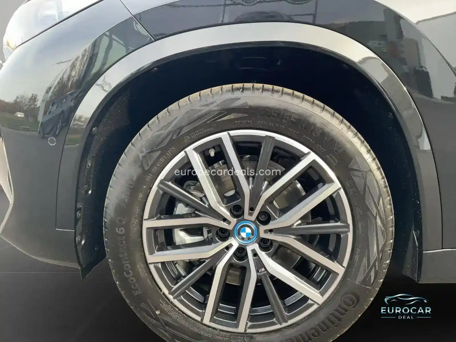BMW iX1