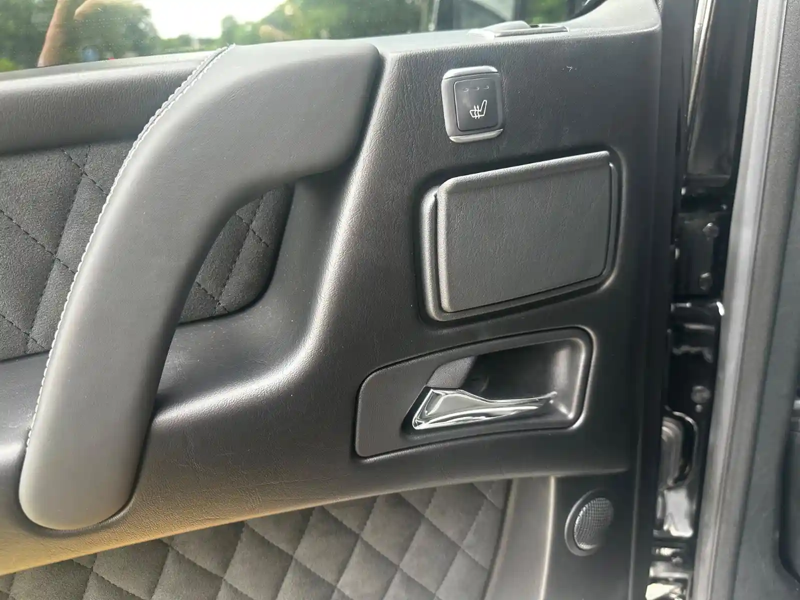 Mercedes-Benz G 500