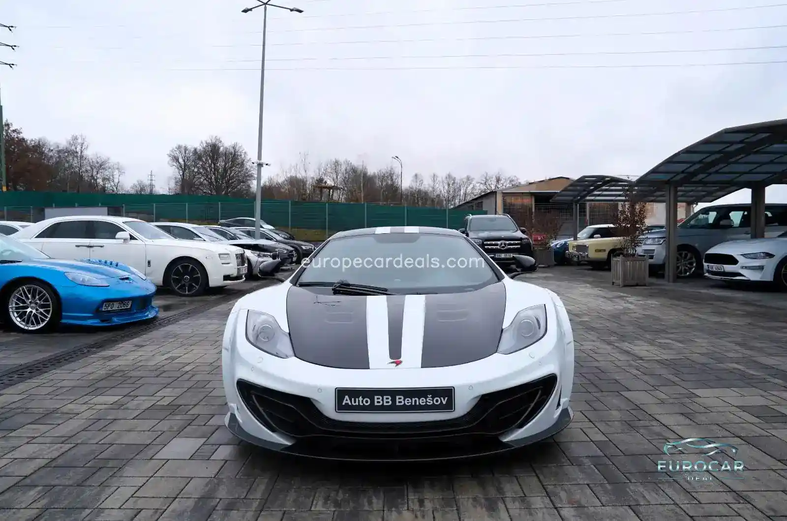 McLaren MP4-12C