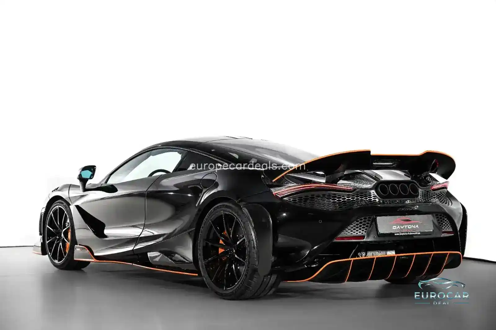 McLaren 765LT