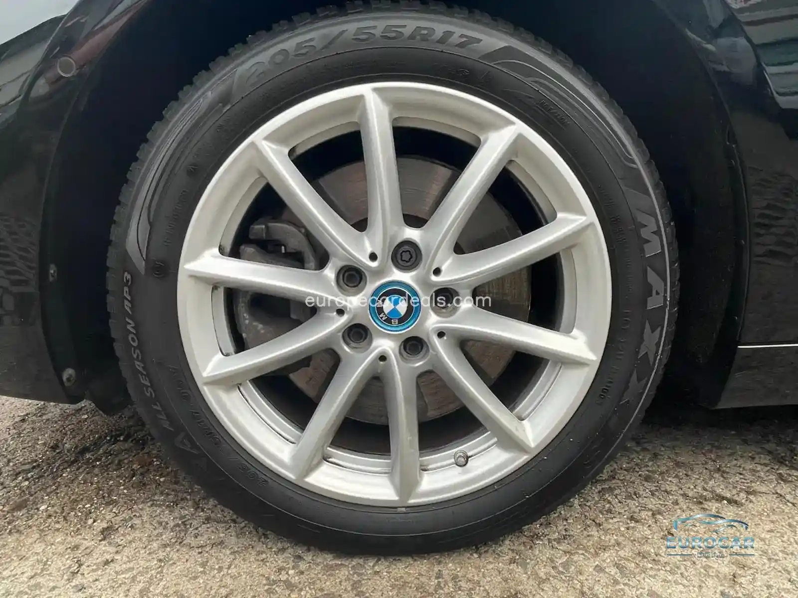 BMW 225