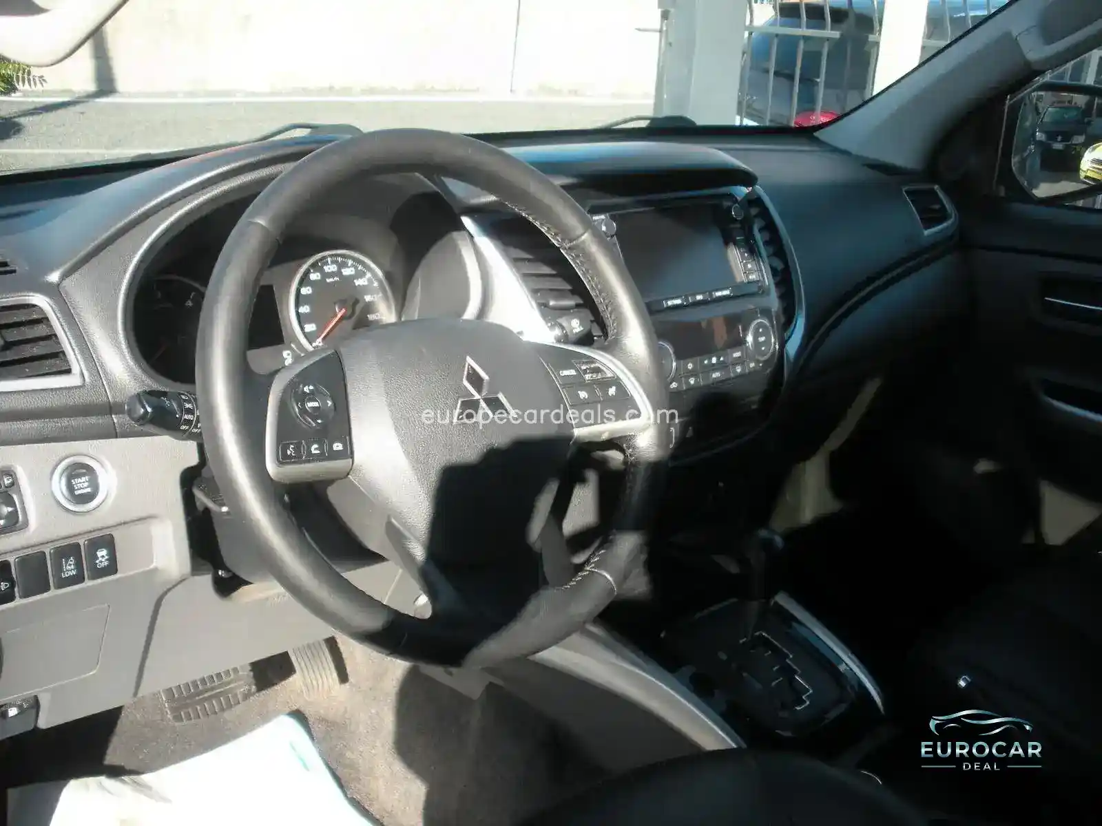 Mitsubishi L200