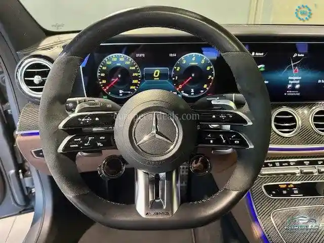 Mercedes-Benz E 63 AMG
