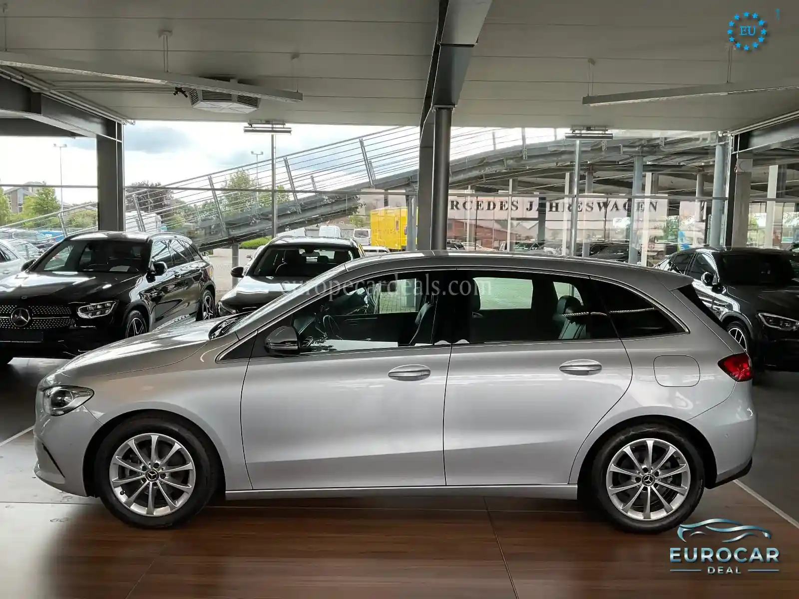 Mercedes-Benz B 180