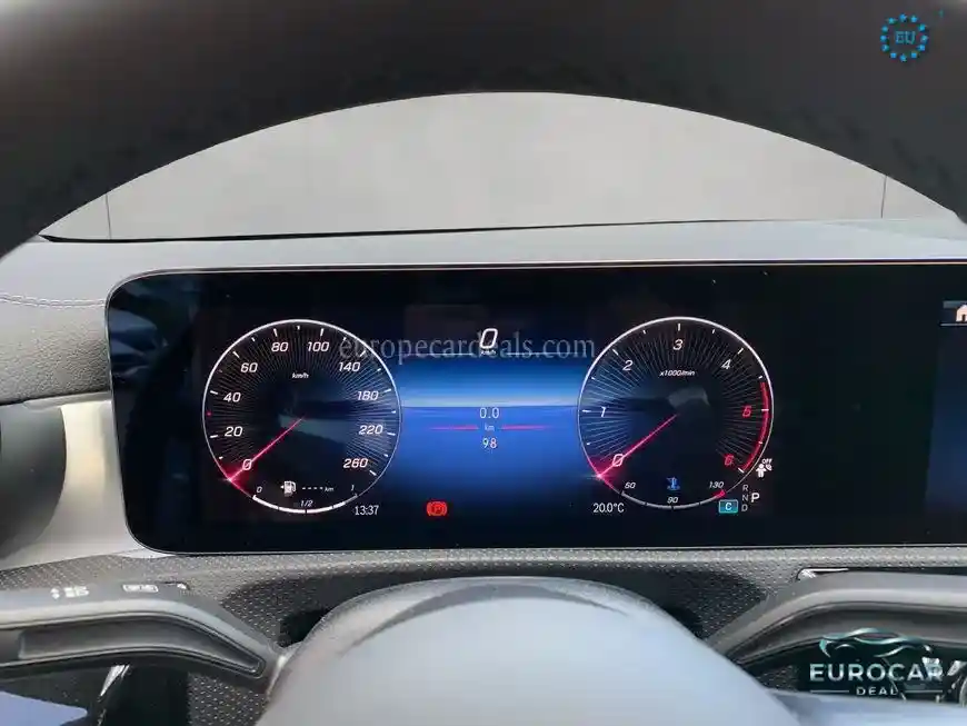 Mercedes-Benz CLA 180