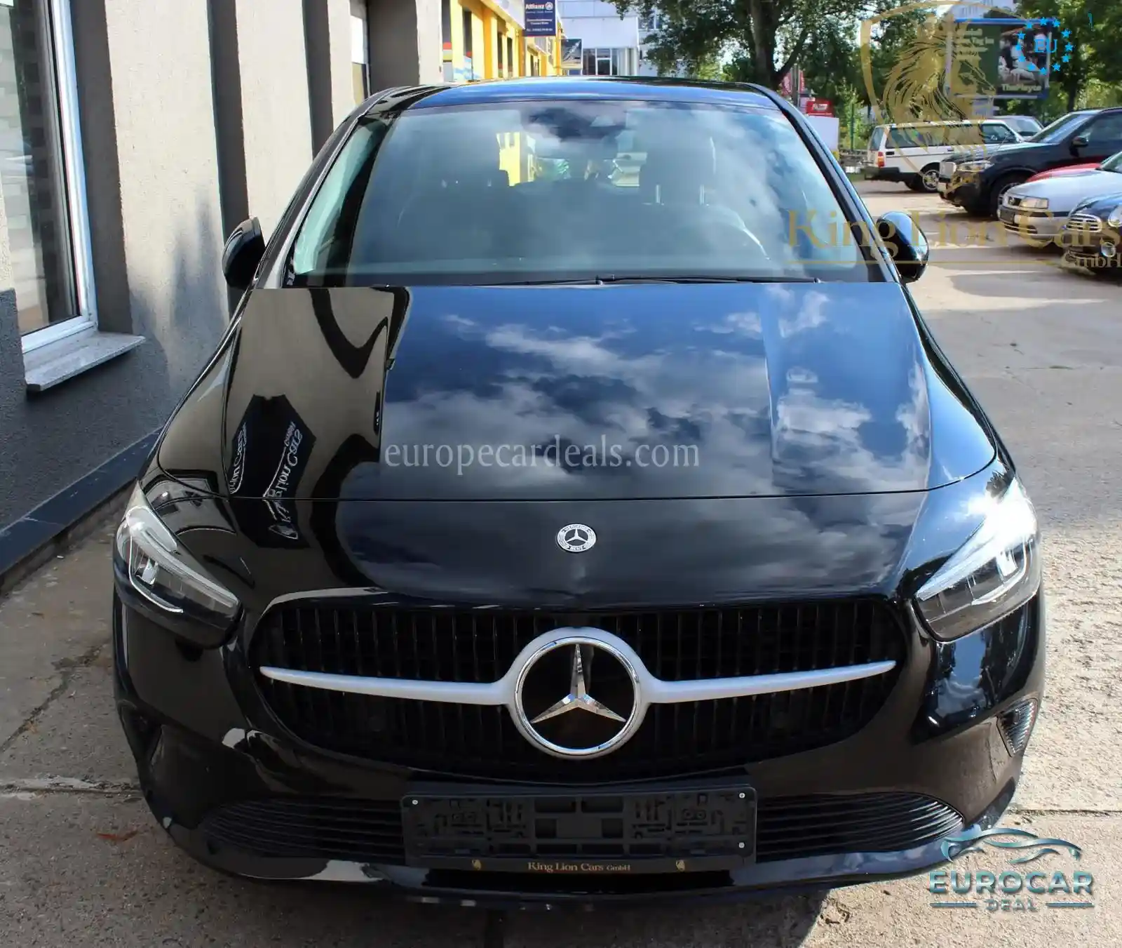 Mercedes-Benz B 180
