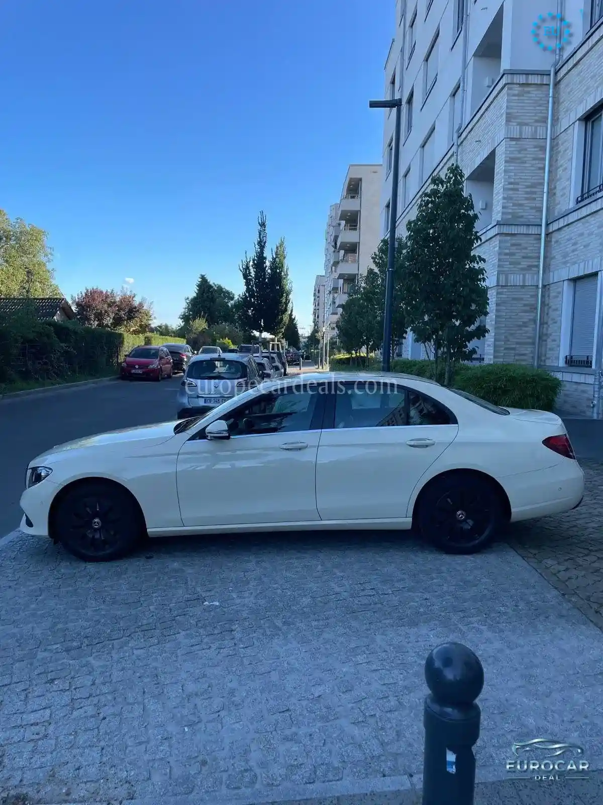 Mercedes-Benz E 200