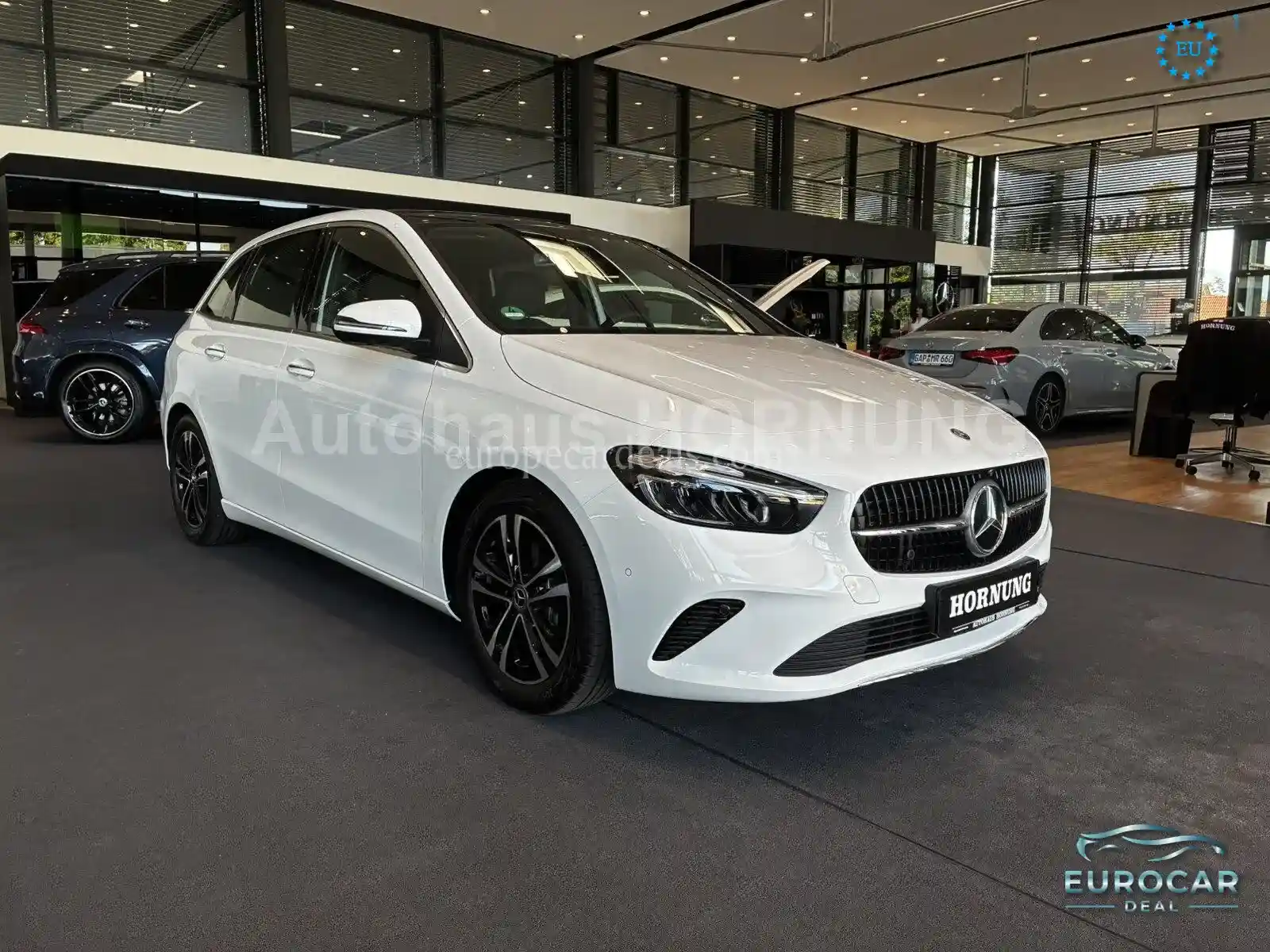 Mercedes-Benz B 180