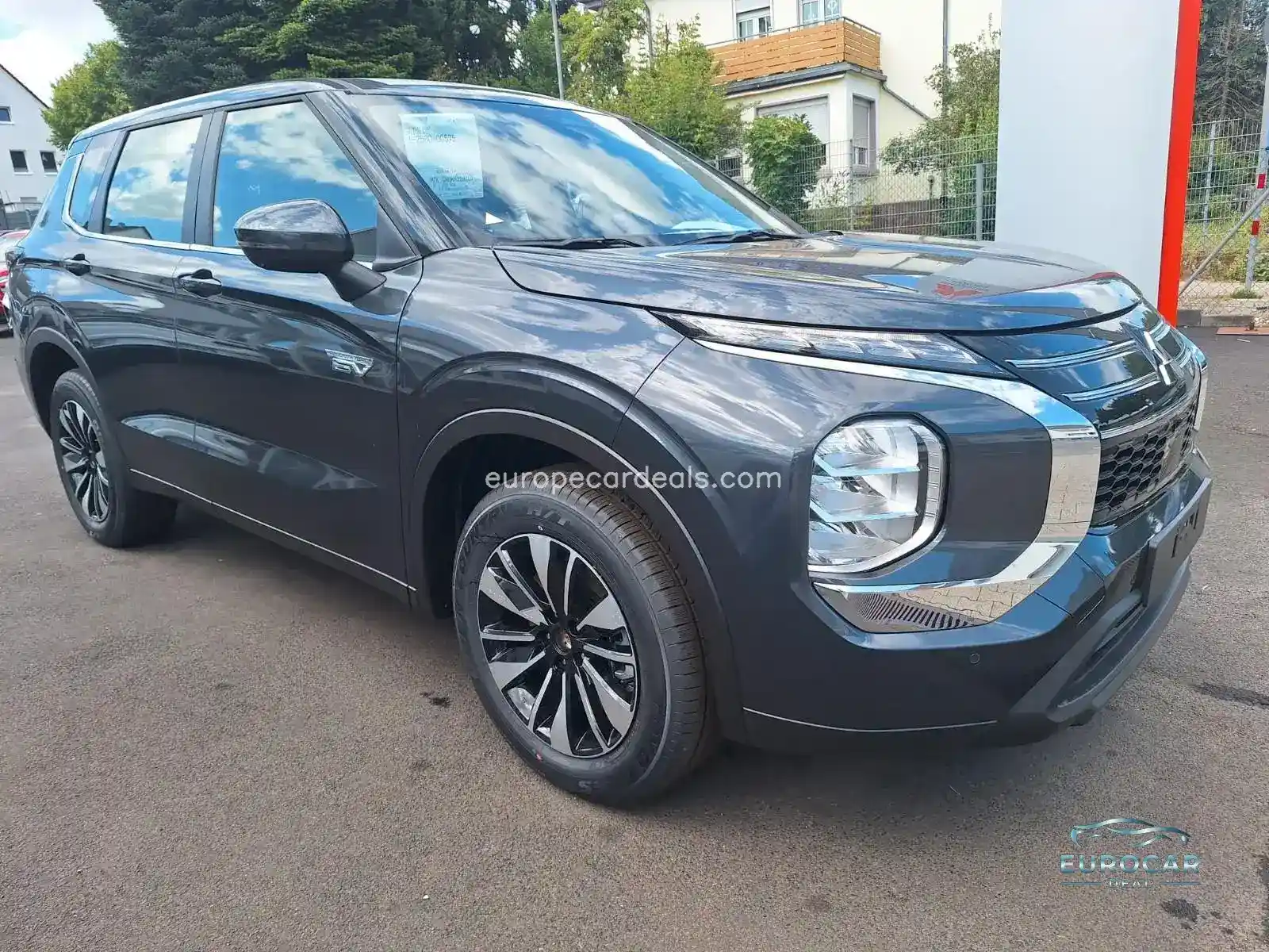 Mitsubishi Plug-in Hybrid Outlander