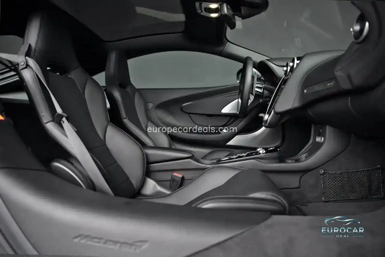 McLaren GT