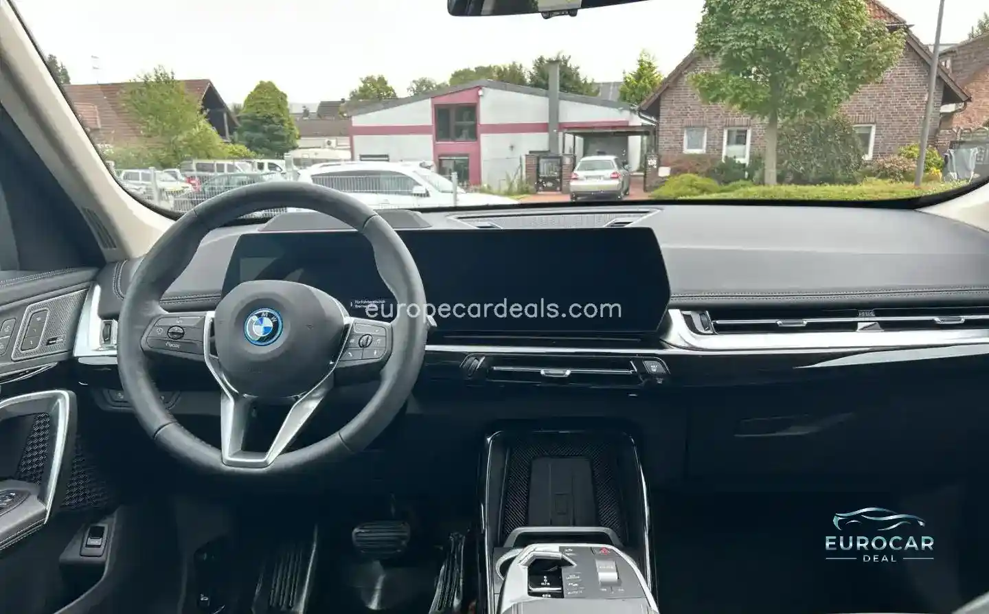 BMW iX1