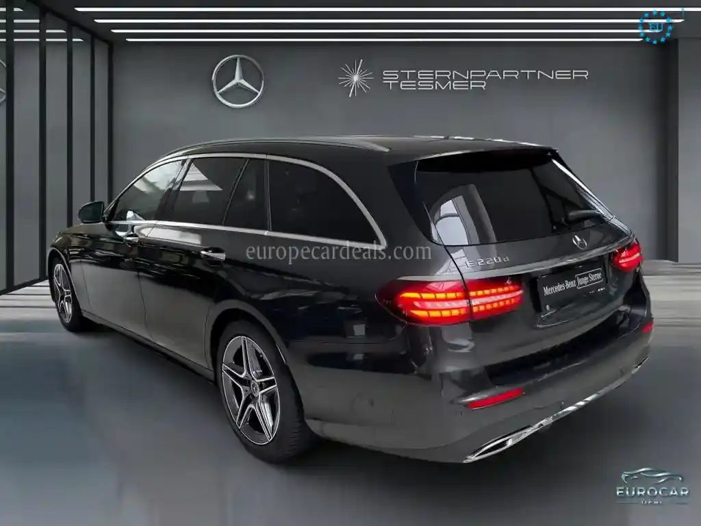 Mercedes-Benz E 220