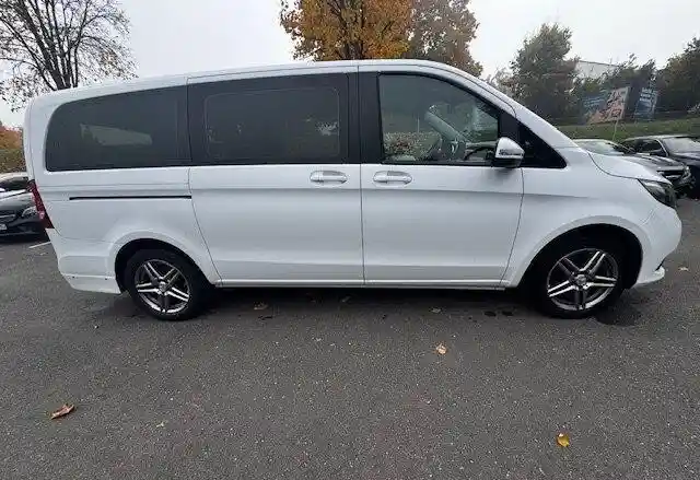 Mercedes-Benz V 200