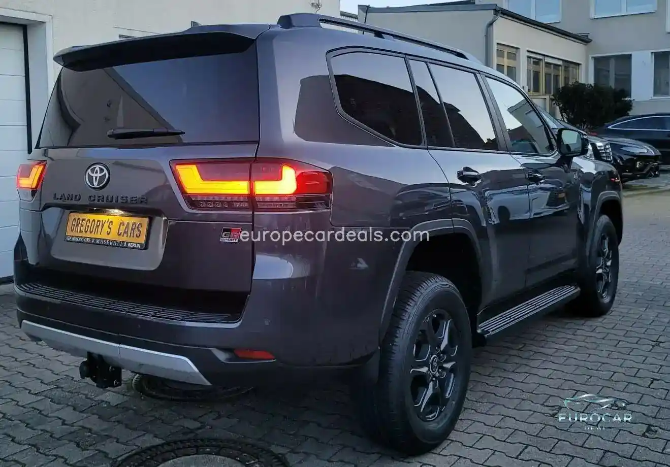 Toyota Land Cruiser