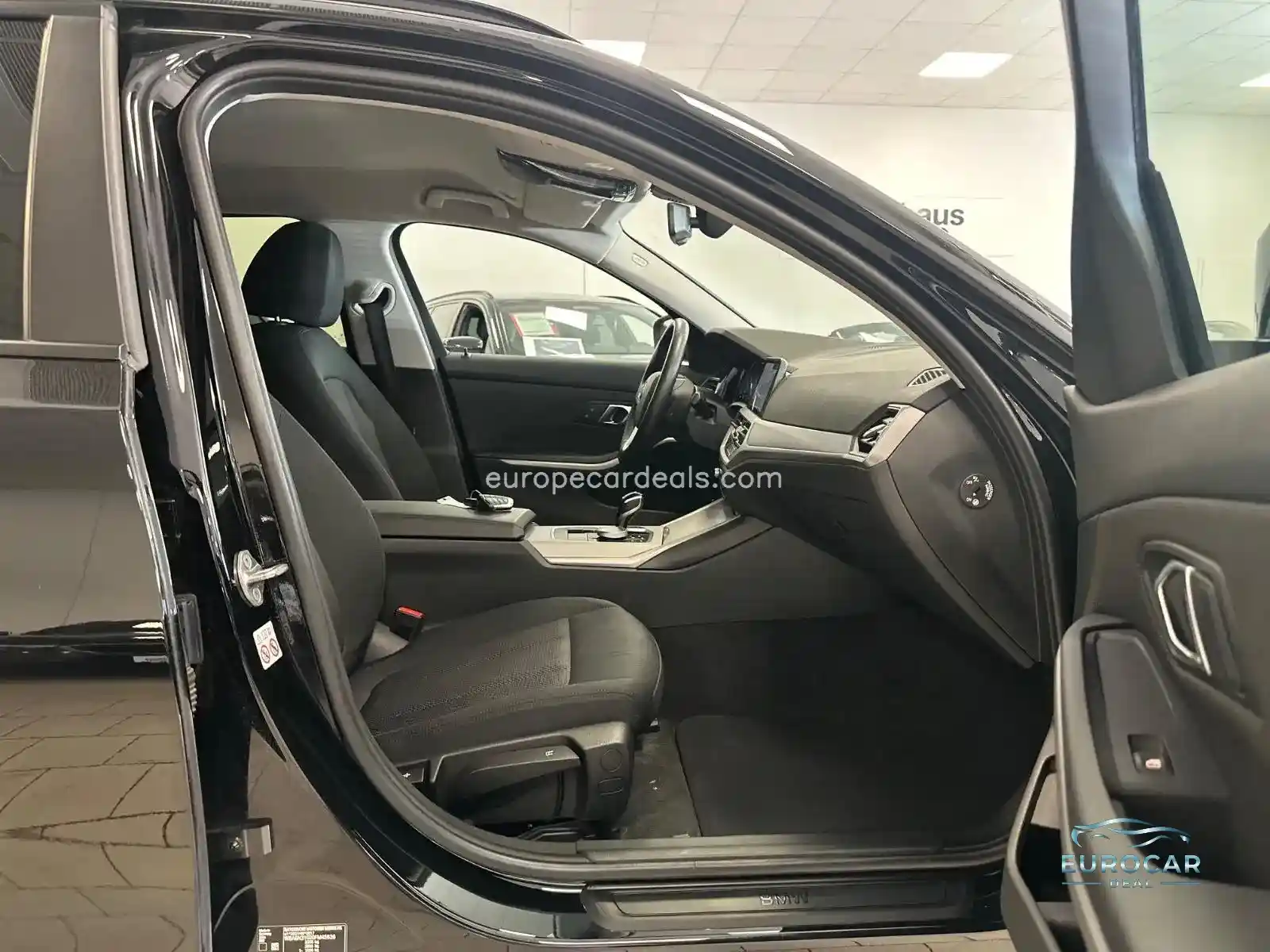 BMW 330