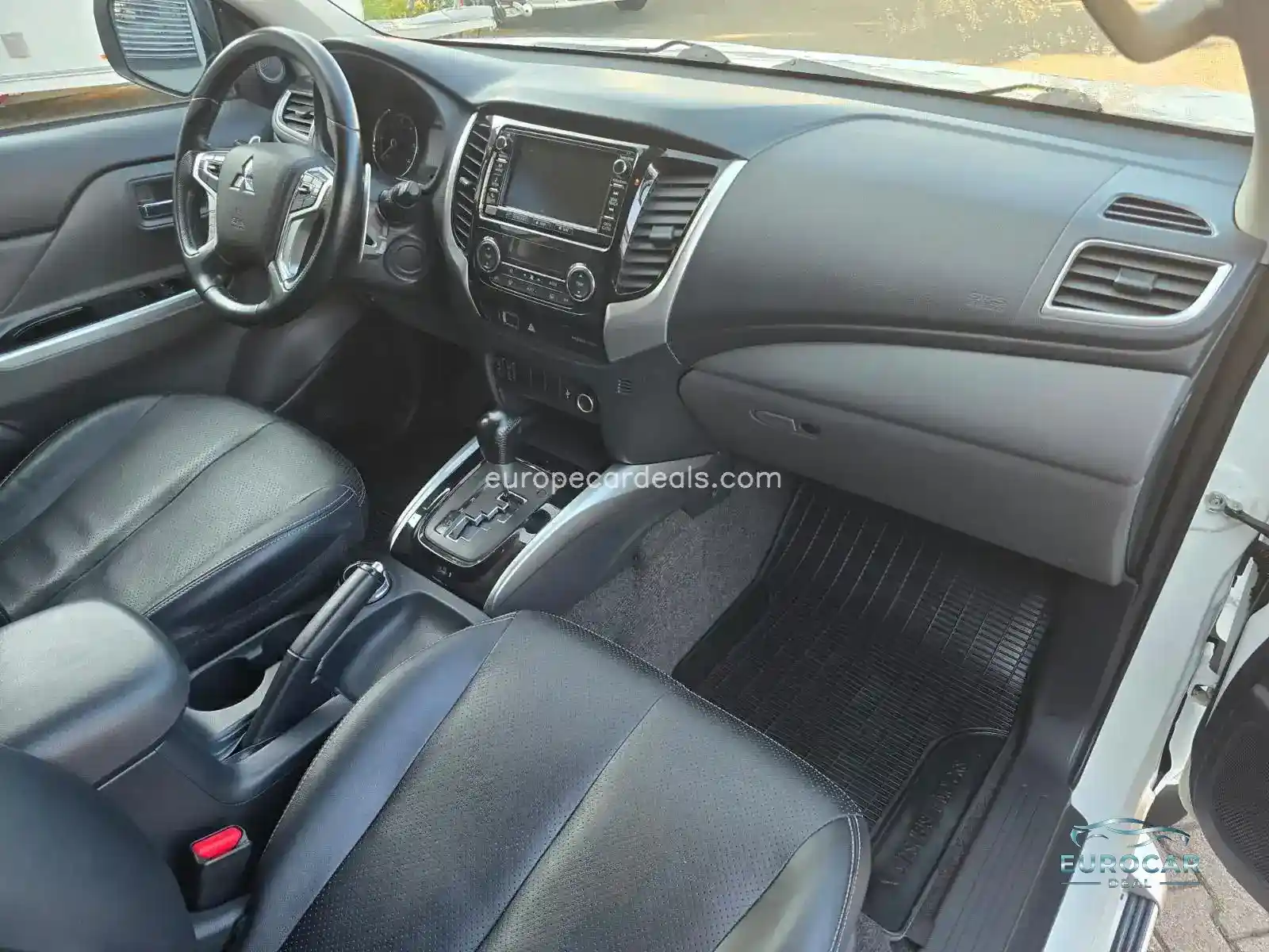 Mitsubishi L200