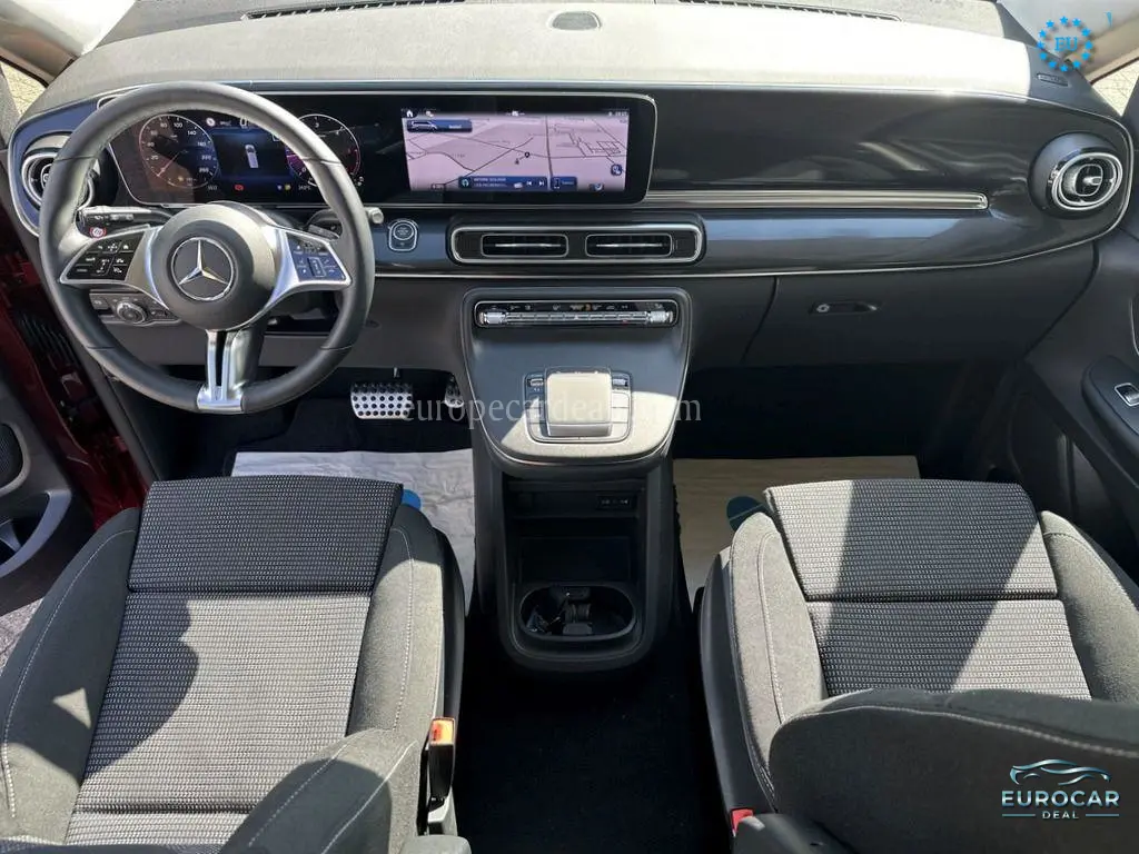 Mercedes-Benz V 220