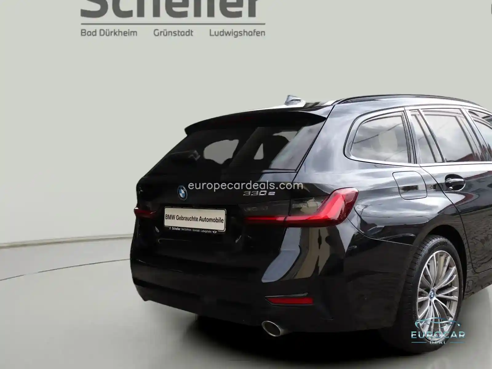BMW 330