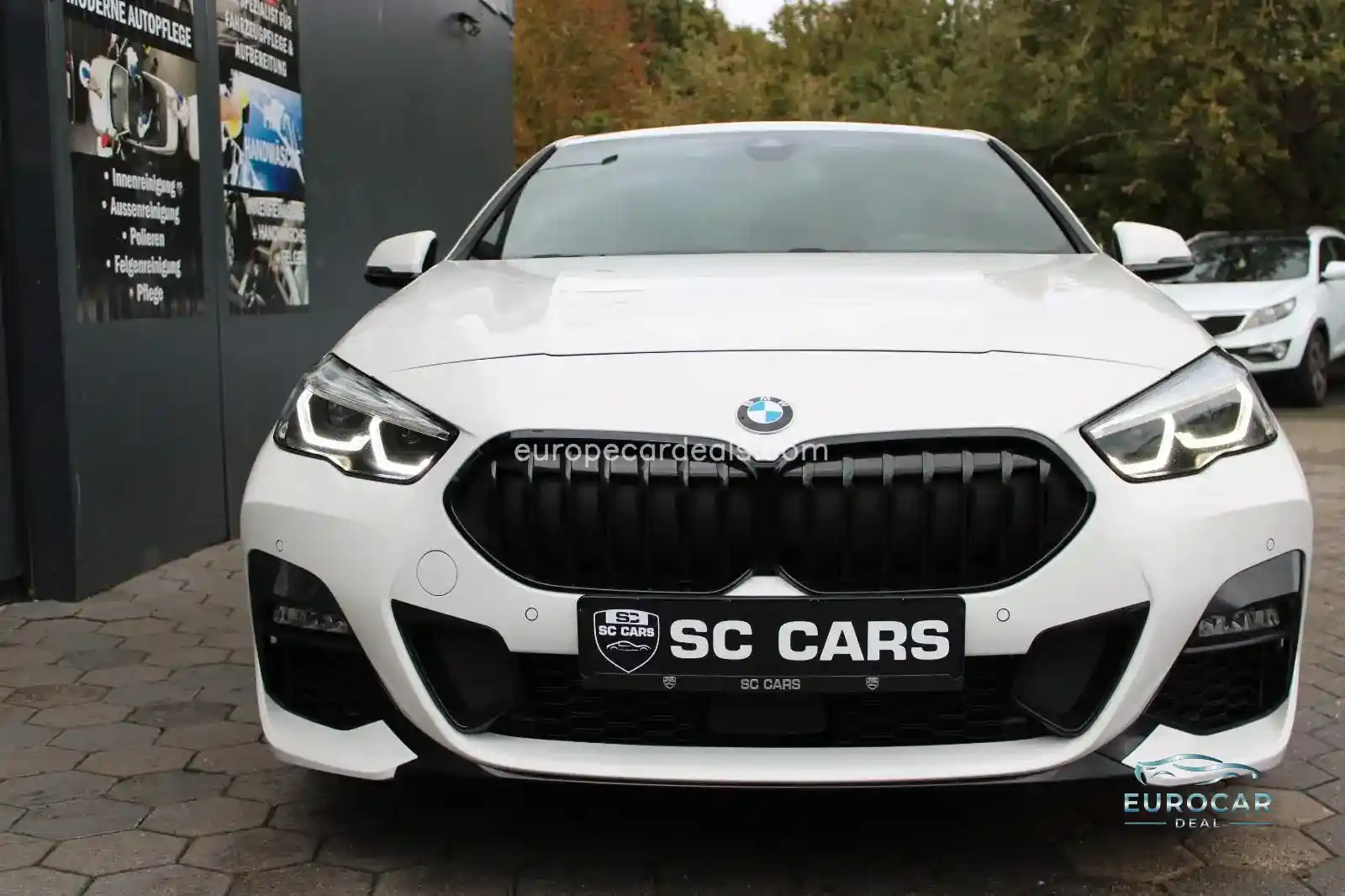 BMW 218