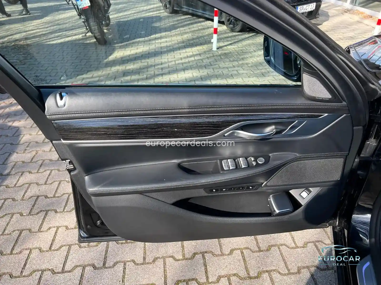 BMW 750