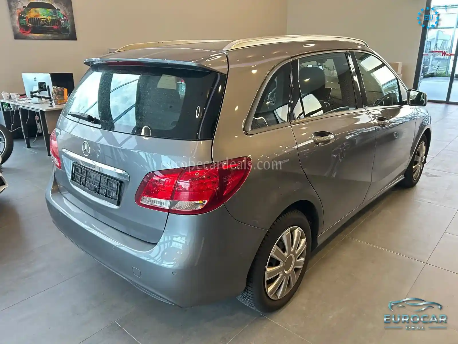 Mercedes-Benz B 180