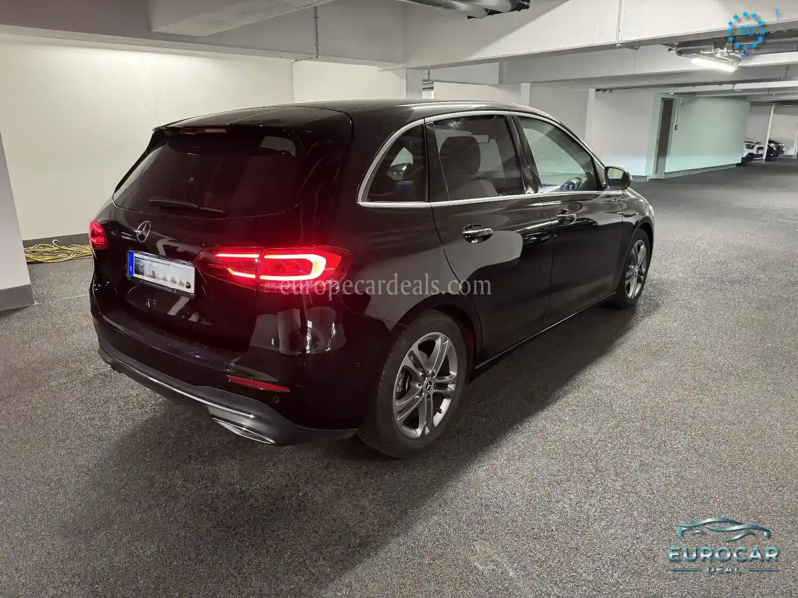 Mercedes-Benz B 180