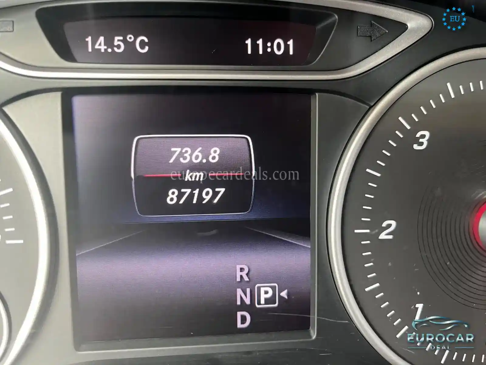 Mercedes-Benz B 180