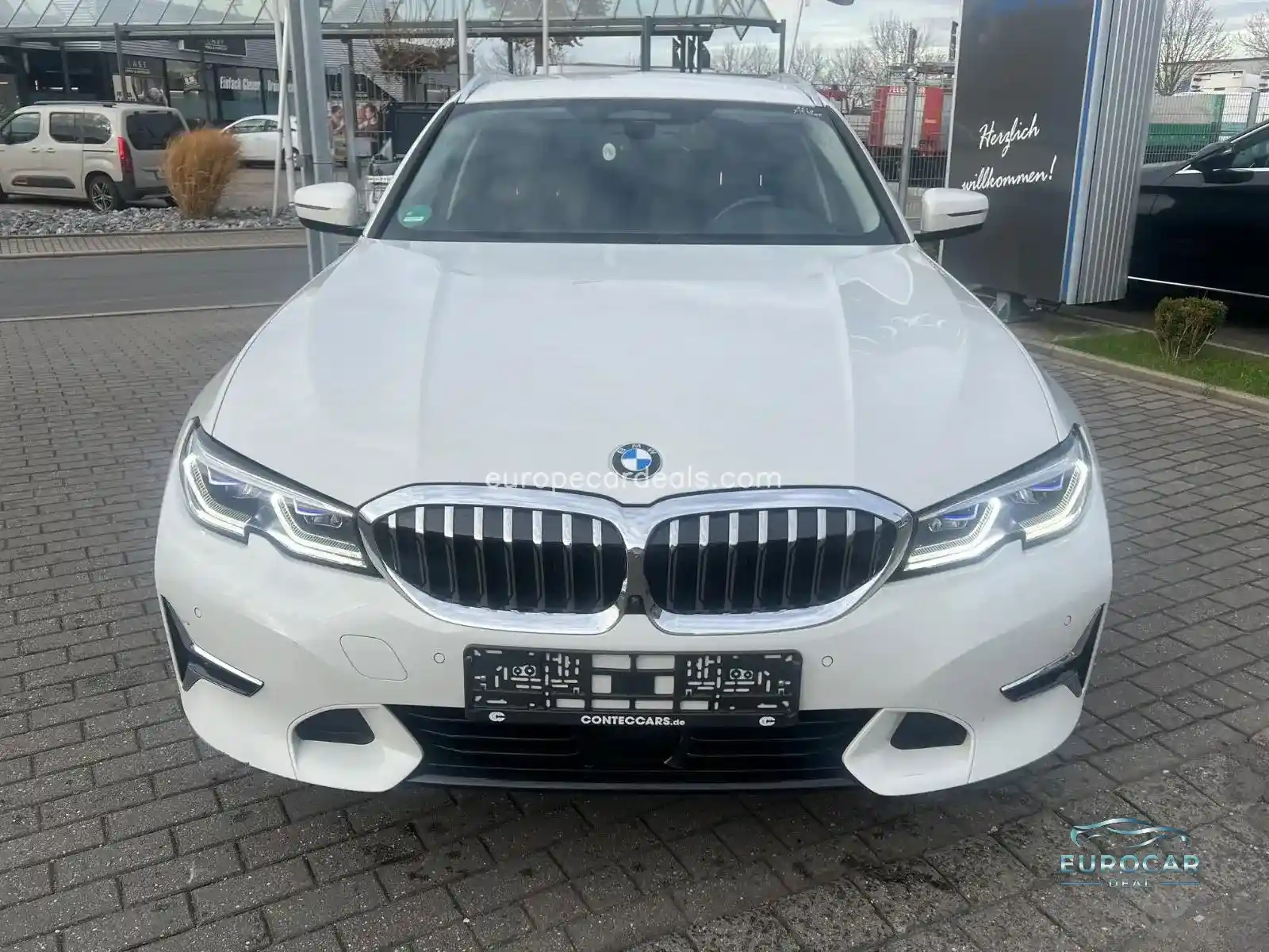 BMW 330