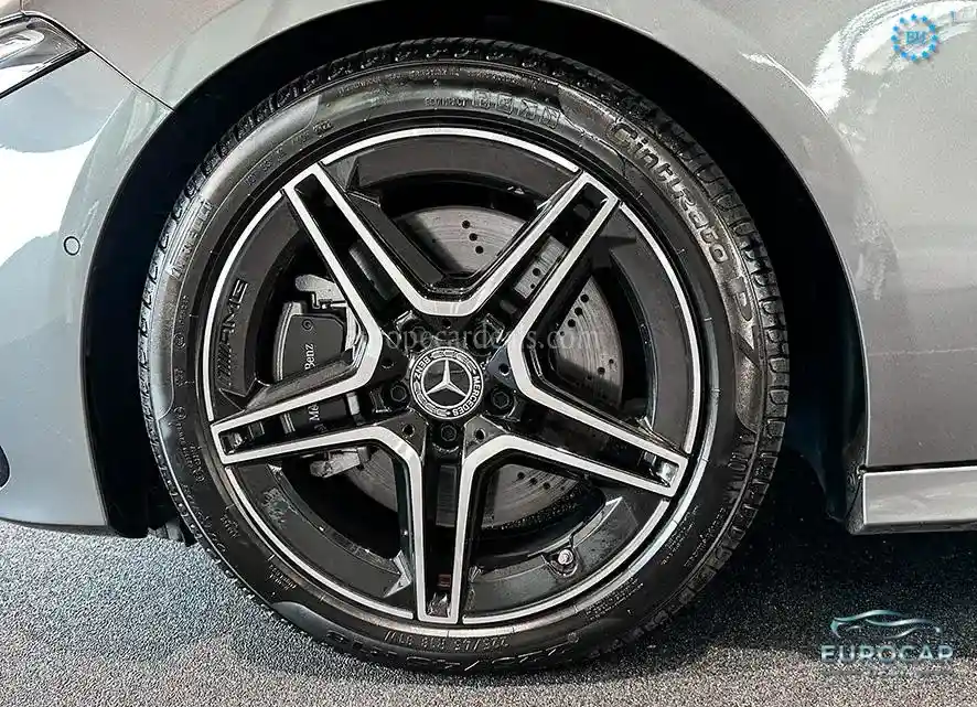 Mercedes-Benz A 250
