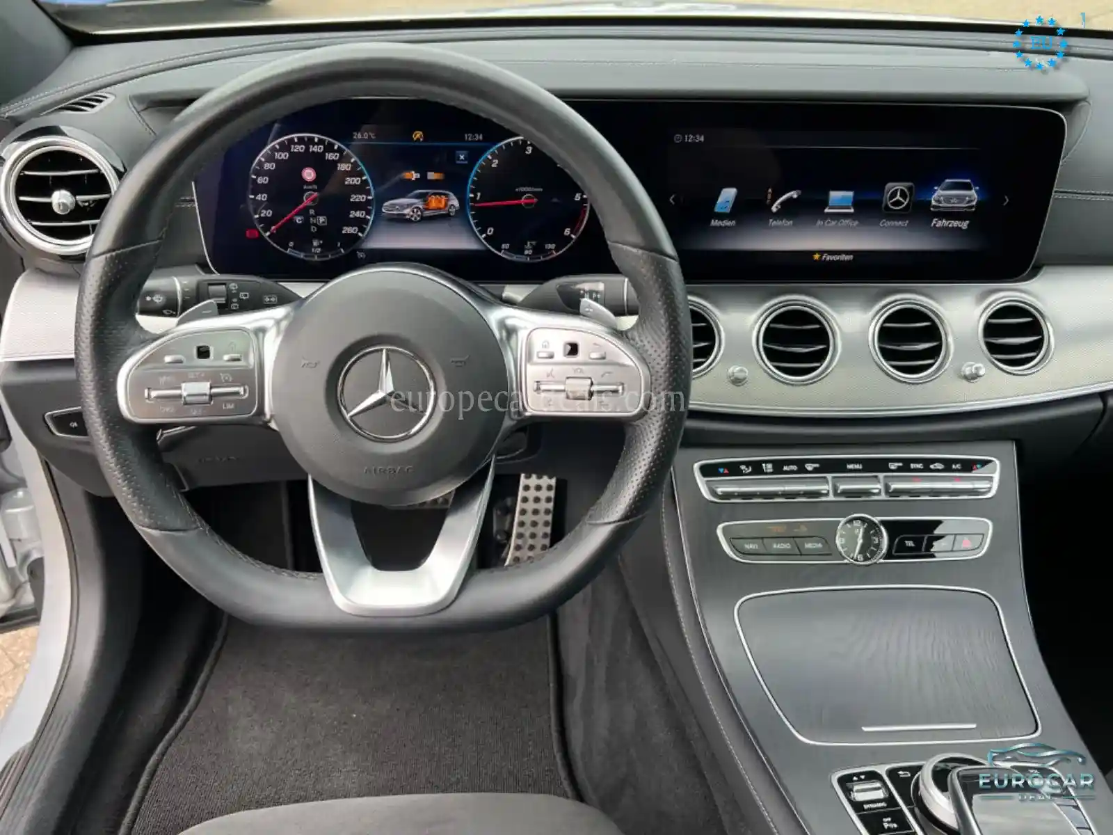 Mercedes-Benz E 200
