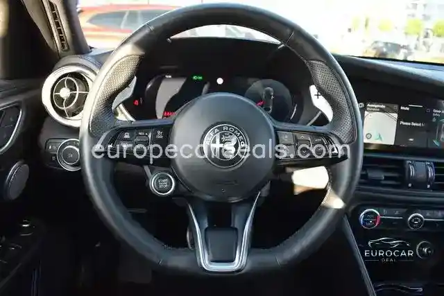 Alfa Romeo Giulia