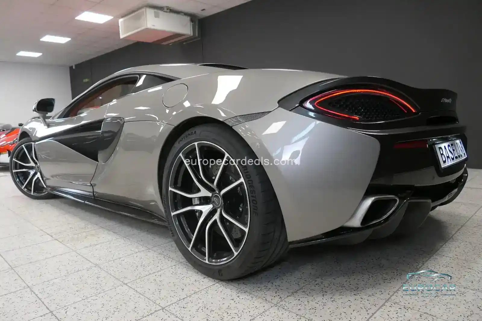 McLaren 570S