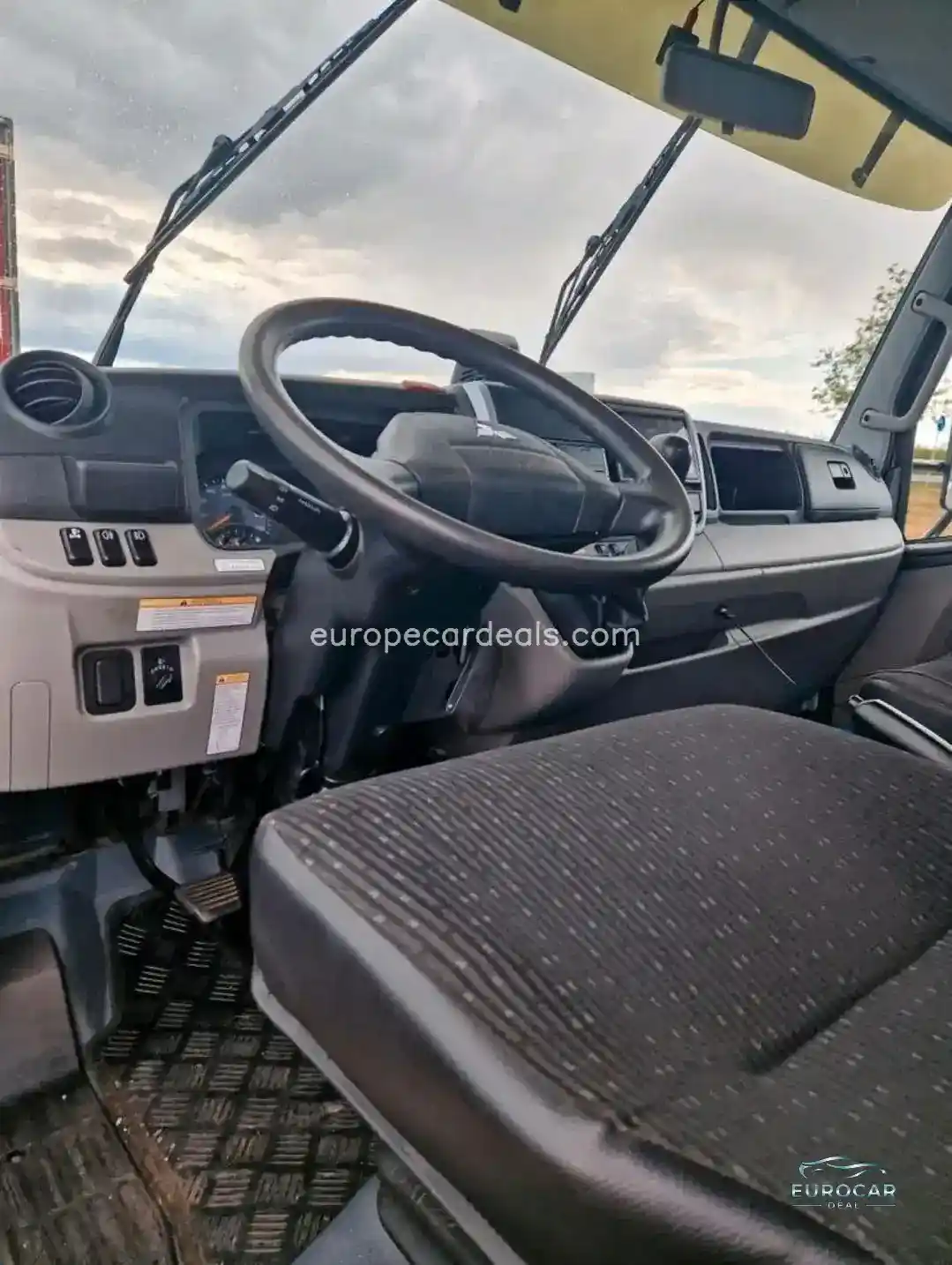 Mitsubishi Canter