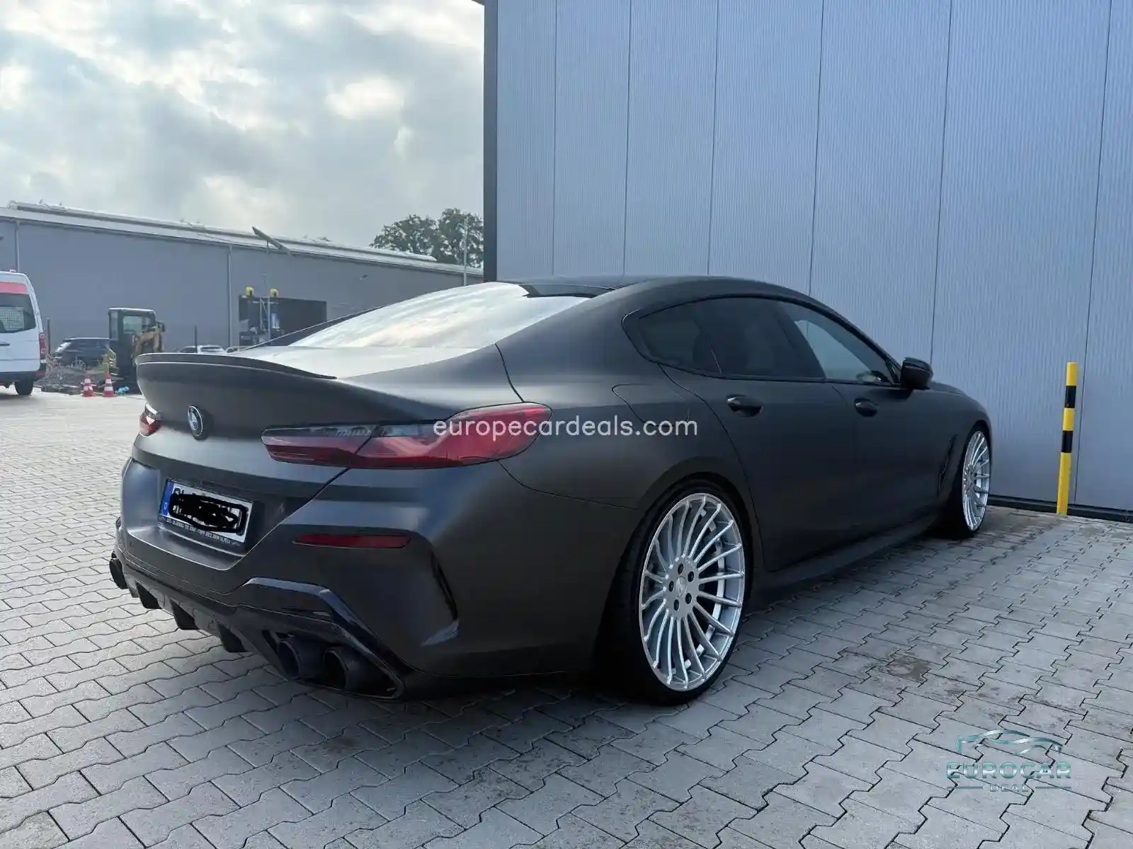 BMW M850