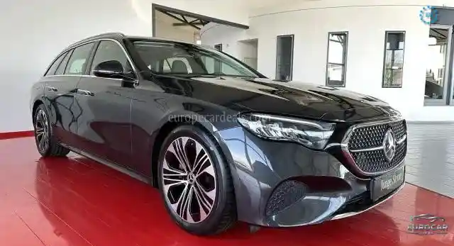 Mercedes-Benz E 220