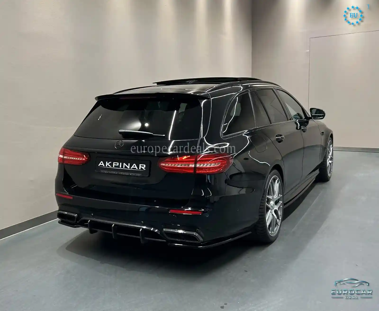 Mercedes-Benz E 63 AMG