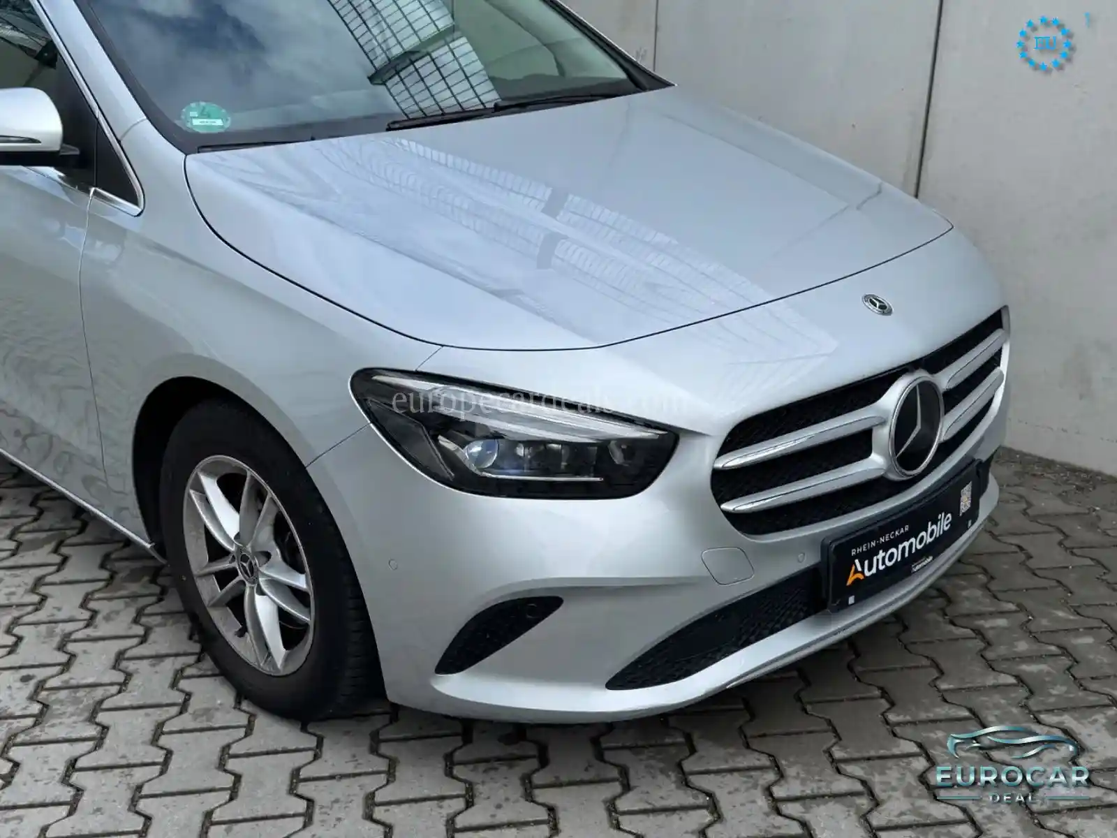 Mercedes-Benz B 200