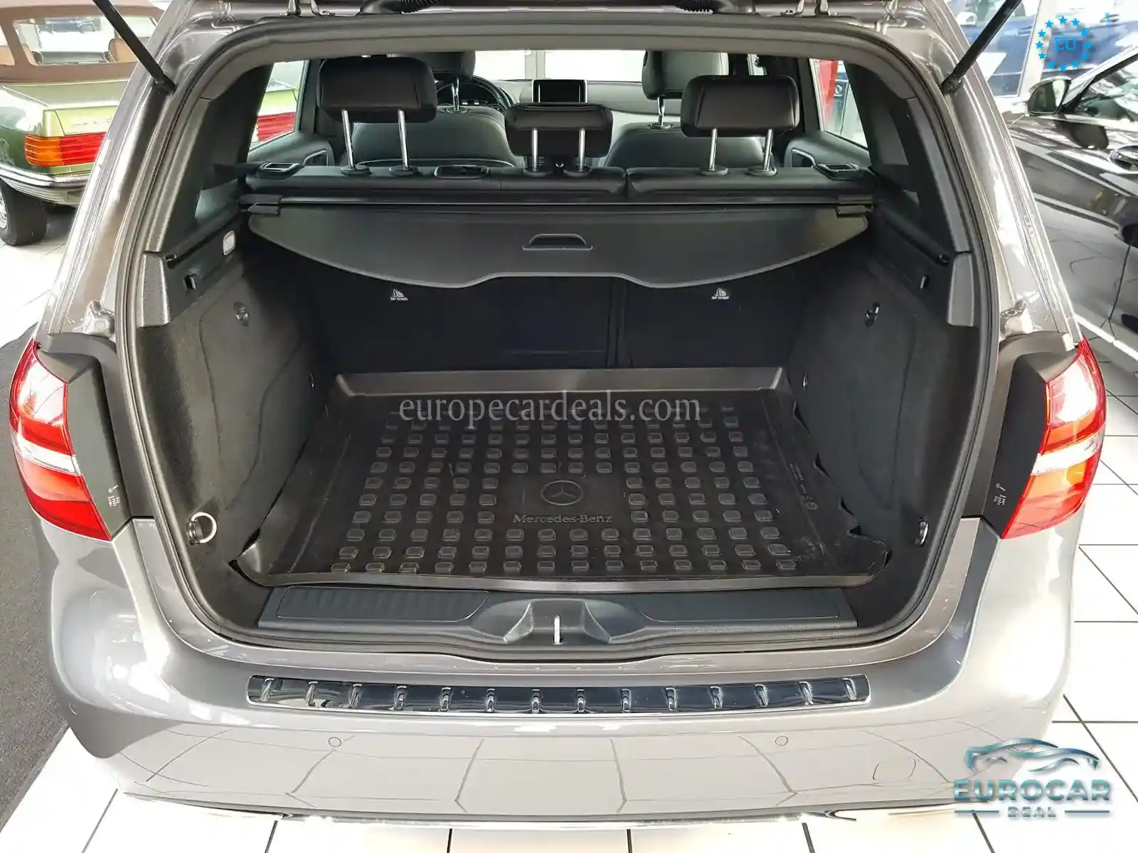 Mercedes-Benz B 180