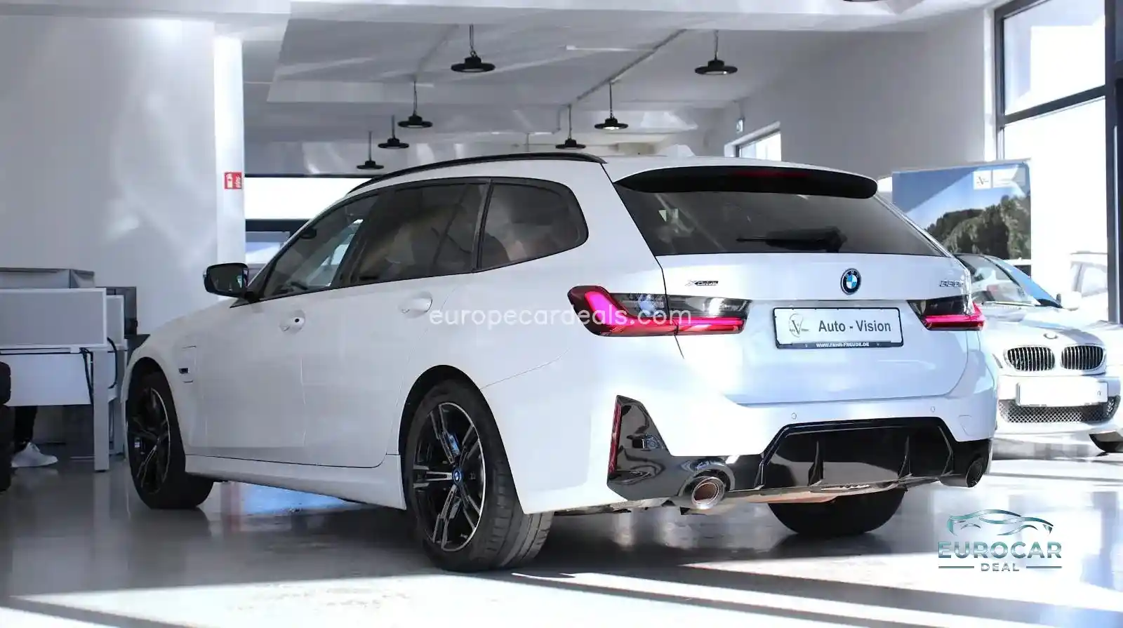 BMW 330