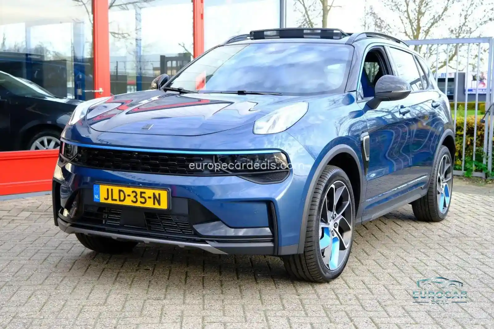 Lynk&Co 01