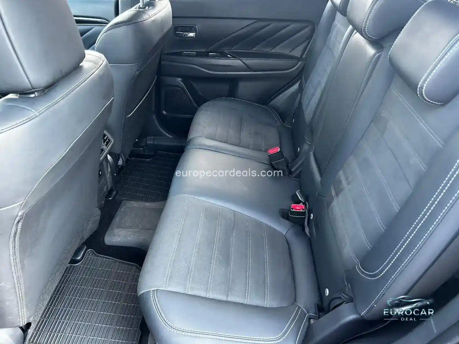 Mitsubishi Plug-in Hybrid Outlander