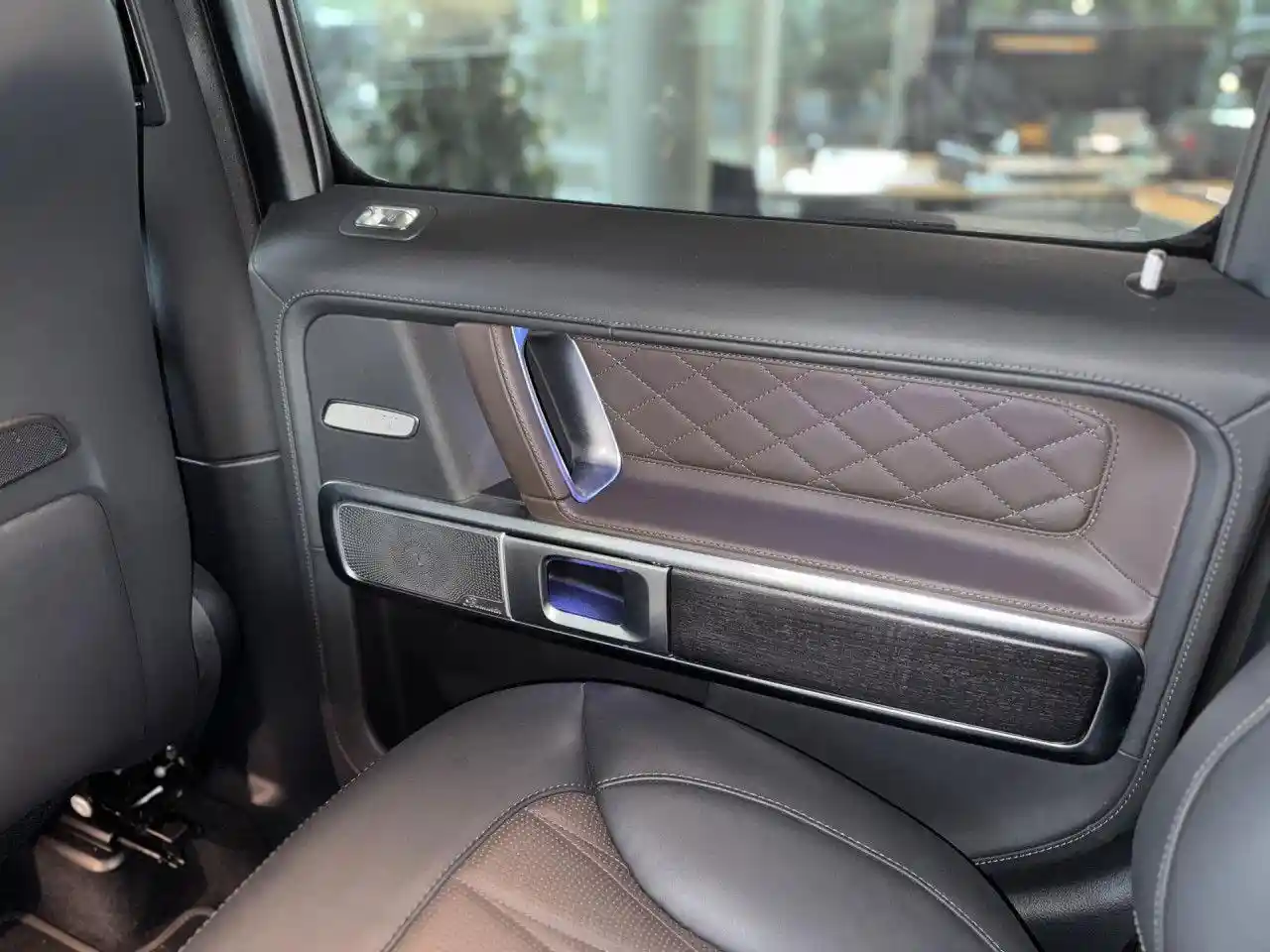 Mercedes-Benz G 500