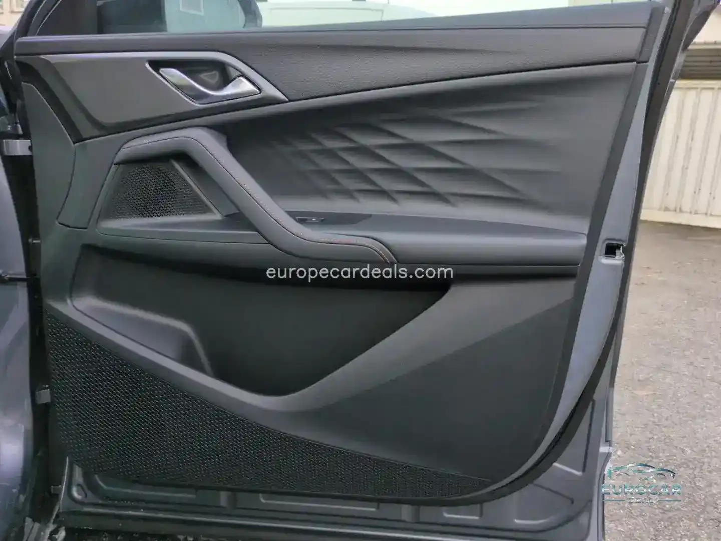 MG HS