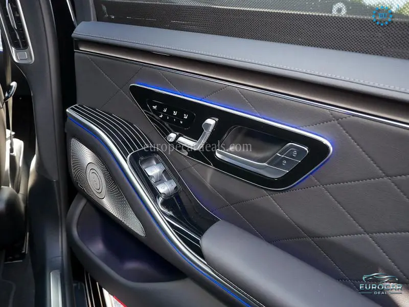 Mercedes-Benz S 500