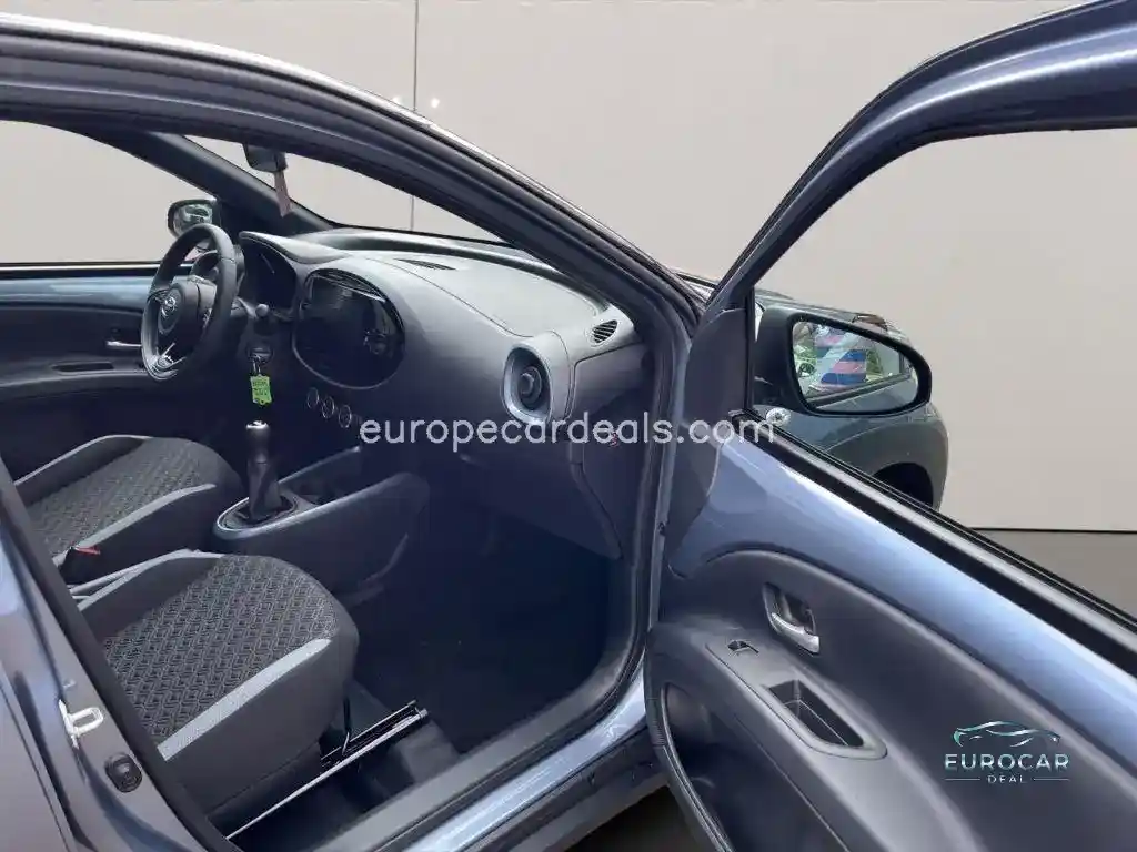 Toyota Aygo (X)