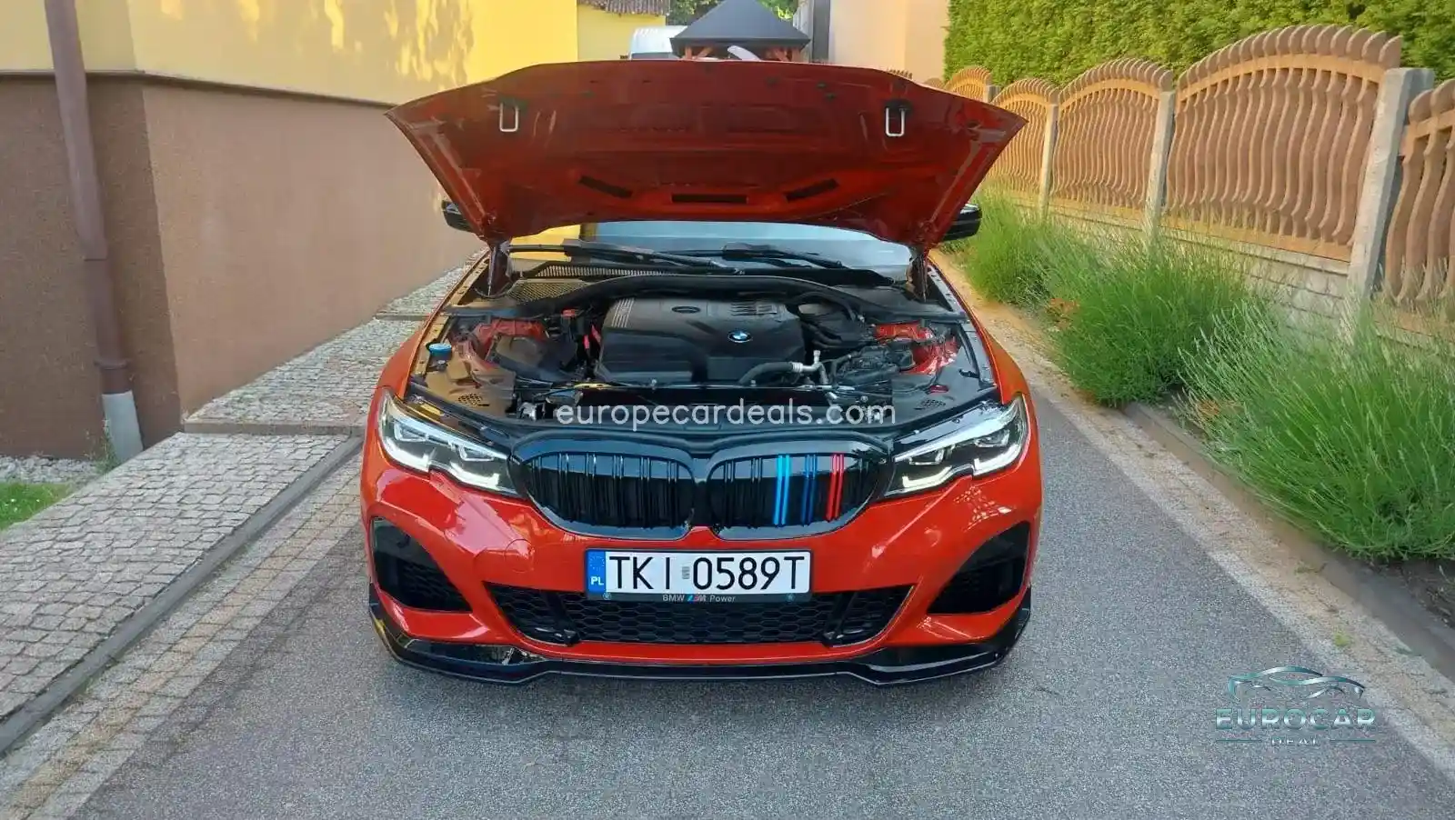 BMW 330